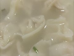 虾肉小馄饨-王家沙点心店(南京西路总店)