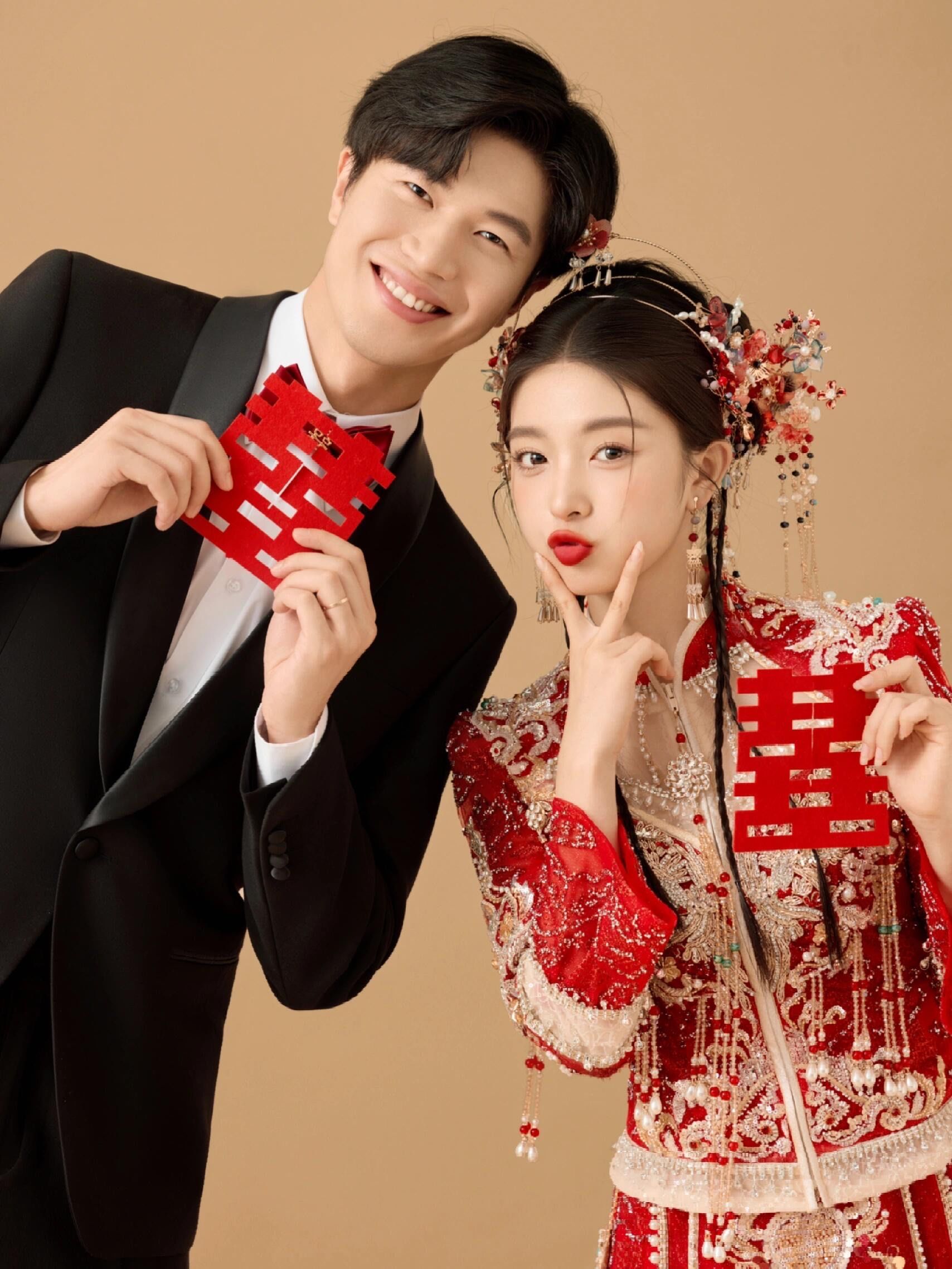 叮~~~00后喜欢的秀禾婚纱照也太好看了