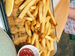 美式风味炸鸡翅配薯条-MIKAKU(万达广场上海宝山店)