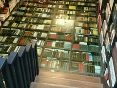 android_upload_pic-钟书阁(松江泰晤士小镇店)