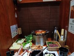 -独食火锅·半米屋台(直营总店)