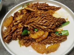 -闫府私房菜·老字号(恒隆店)