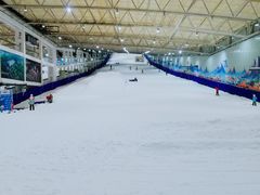 -乔波室内滑雪场
