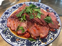 -蓝田九大碗民俗食府(蓝田店)