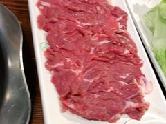 手切鲜牛上脑-大明铜锅·烤涮坊·烧烤(新开路店)