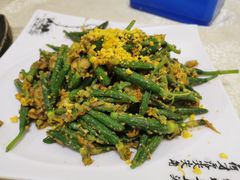 咸蛋黄炒青瓜花-金麒麟美食城