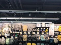 -迪卡侬(西三旗店)