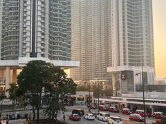 -东荟城名店仓
