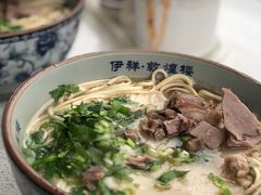 兰州牛肉面-伊祥·敦煌楼