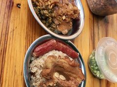-梁阿婆廿年老牌扣肉糯米饭