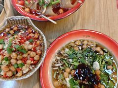 极品杠上脑花-拐枣巷小串串(财大店)