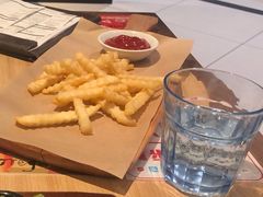 -必胜客(中大银泰店)