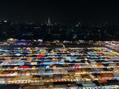 -席娜卡琳火车铁道夜市