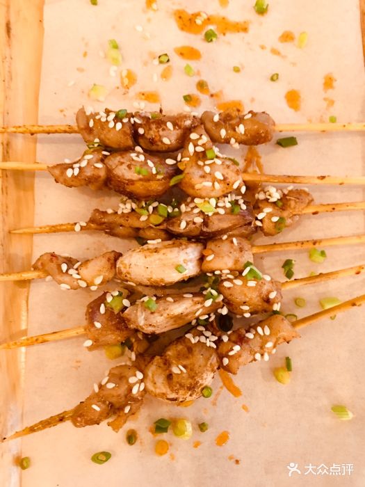 烟火精制烤物蒜爆鸡图片 - 第2张