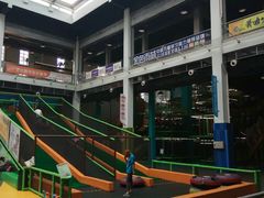 -蒙特利亲子乐园