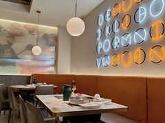 -黄记煌三汁焖锅(新佳丽江汉路店)
