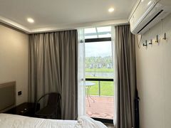 -上海怡沁园度假酒店