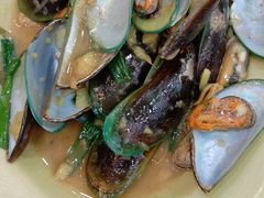 姜蒜炒青口-贞姨美食·老字号海鲜大排档