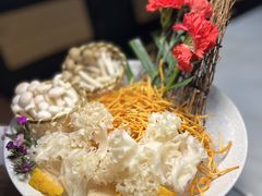-澳美徕·港式花胶鸡火锅(高新万达店)