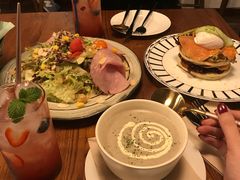 三文鱼水波蛋松饼-AFS Cafe & Canteen(闽江二路店)