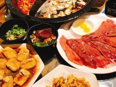 -老房老舍重庆火锅(假日城市店)