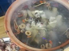 -威邵鸡煲(西华路总店)