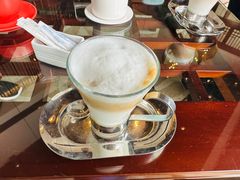 -梁鸿湿地丽笙度假酒店大堂吧