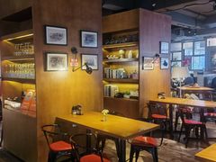 -JINNS锦时 steak&pizza(浸信会礼拜堂旧址店)