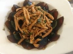 -张大师鸭爪爪特色干锅(南湖店)