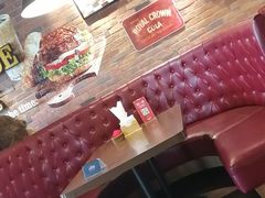 -拉亚汉堡经典餐厅(商城路店)