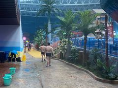 -青岛东方影都融创水世界