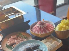-雾山韩式烤肉·海南糟粕&椰子鸡火锅·海景餐厅(三亚绿发山海天JW万豪酒店)