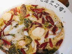 -江渔儿酸菜鱼(奥园广场金发购物中心店)