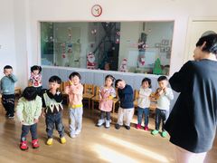 -MuaKids Garden