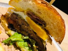 -LENBACH兰巴赫西餐啤酒坊(大连东港店)