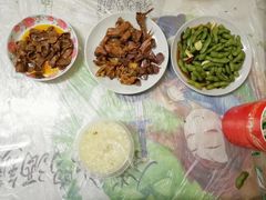 -蓝精灵饺子店