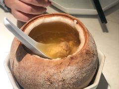 椰皇竹荪炖鸡-金戈戈香港豉油鸡(皇庭广场店)