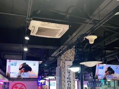 -马路牙子烧烤音乐酒馆(望京店)