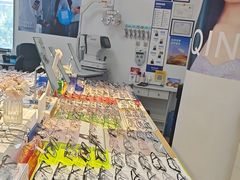 -天空之镜眼镜店蔡司依视路配镜授权零售店(望京颐堤港店)