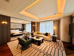 -深圳星河丽思卡尔顿酒店