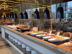 -大中华希尔顿酒店-念自助餐·嗨啤·小龙虾