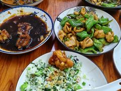 -胡子饮食店