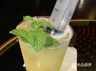网红打卡点基地，这样的一家酒吧你去过吗