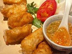 -大头虾越式风味餐厅(光明广场店)