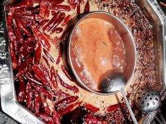 -潮火锅·麻辣牛肉火锅(观音桥方圆·LIVE店)