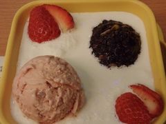 雪山草莓-满记甜品(日月光二店)