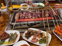 -哈尔滨小酒馆·鲜肉现穿自助烧烤(康新花园店)