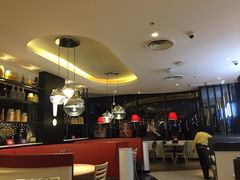 大堂-必胜客(武汉欢乐谷店)