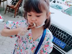 -王浩儿纪六孃甜皮鸭(乐山总店)