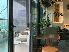 -luutosa  cafe & tea 鹿兔山